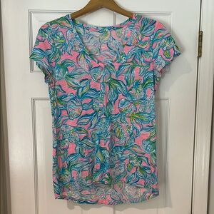 Lilly Pulitzer Etta V-neck Top Pelican Pink off The Scales Small